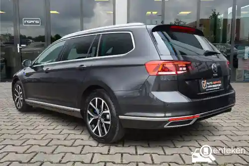 VW Passat Variant GTE 2021
