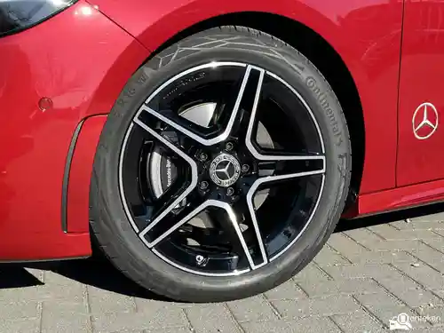 Mercedes-Benz B 180 2025