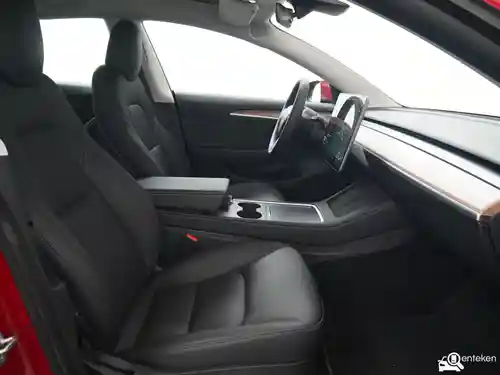 Tesla Model 3 Standard Range Plus 2021