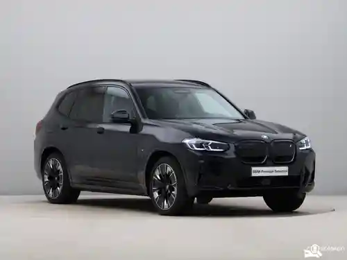BMW iX3 2024