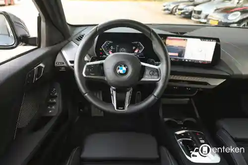 BMW 120 2025