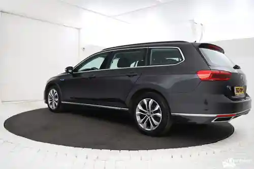 VW Passat Variant GTE 2020