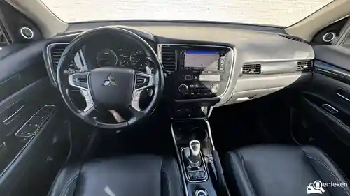 Mitsubishi Outlander 2.0 Plug-In Hybrid 2016