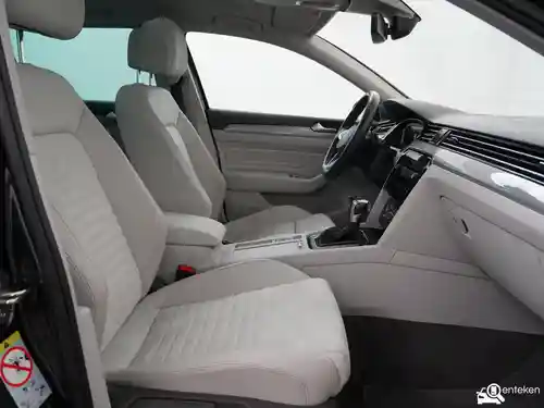VW Passat Variant GTE 2020