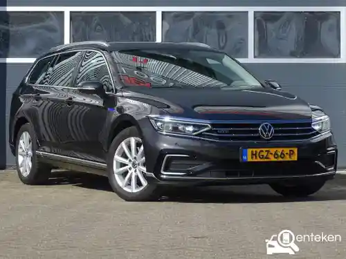 VW Passat Variant GTE 2021
