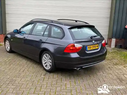 BMW 318i Touring 2006