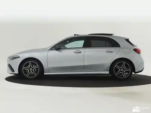Mercedes-Benz A 180 2025