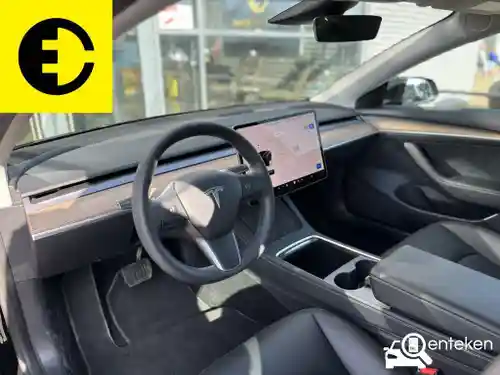 Tesla Model 3 Standard Range Plus 2021