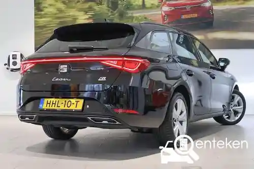 SEAT Leon Sportstourer 1.5 e-HYBRID 2025
