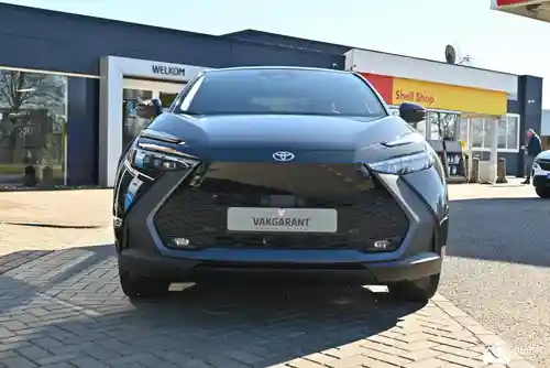 Toyota C-HR 2.0 Hybrid 2025