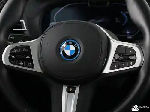 BMW iX3 2024