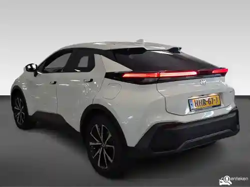 Toyota C-HR 2.0 Hybrid 2025