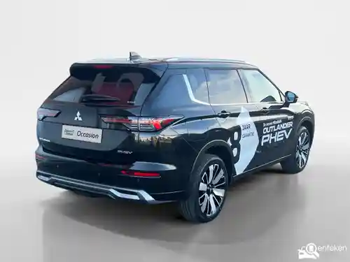 Mitsubishi Outlander 2.4 Plug-In Hybrid 2025