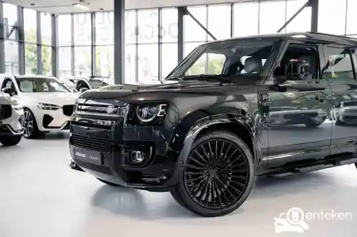 Land Rover Defender 110 P300e 2026