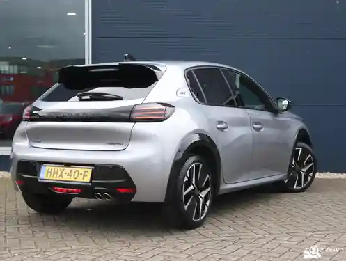Peugeot 208 1.2 Hybrid 136 2025