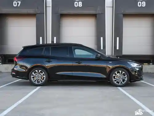 Ford Focus Turnier 1.0 EcoBoost Hybrid 2023