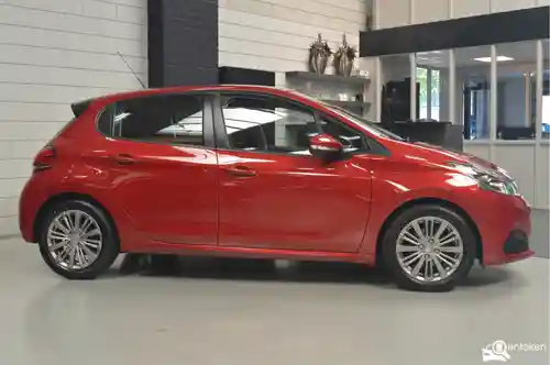 Peugeot 208 1.2 PureTech 82 2015