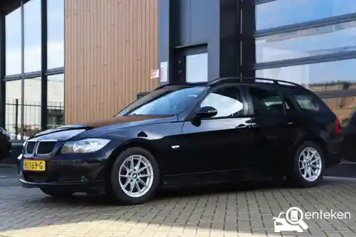 BMW 318i Touring 2006
