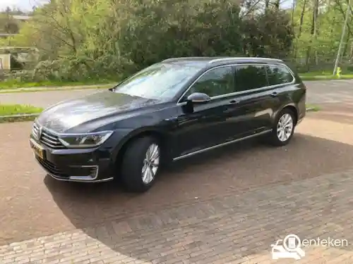 VW Passat Variant GTE 2015