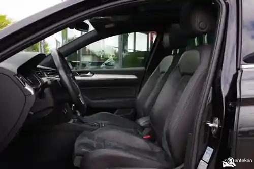 VW Passat Variant GTE 2015