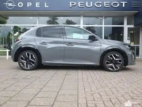 Peugeot 208 1.2 Hybrid 136 2025