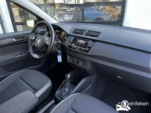 Skoda Fabia 1.0 TSI 2021