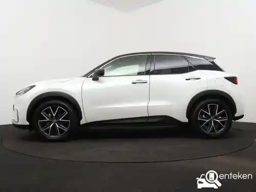 Lexus LBX 2024