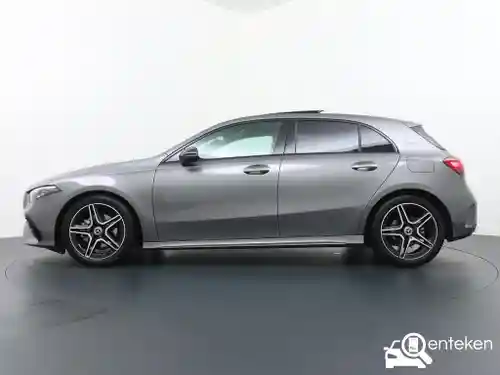 Mercedes-Benz A 180 2025