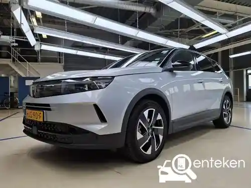 Opel Grandland 1.2 DI Turbo Hybrid 2025