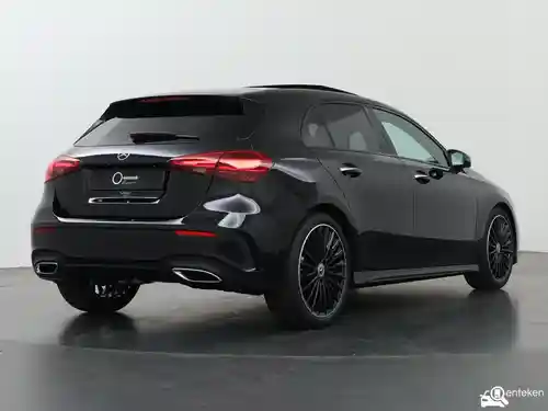 Mercedes-Benz A 180 2025