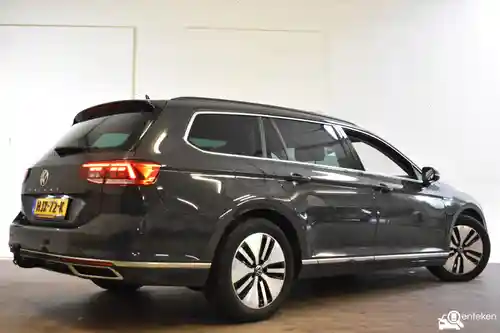 VW Passat Variant GTE 2020