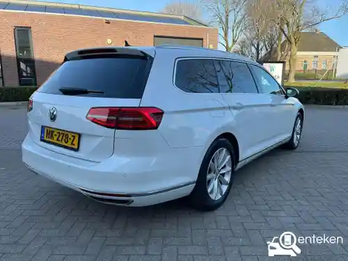 VW Passat Variant GTE 2015