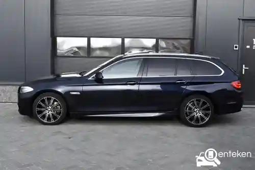 BMW 530d Touring 2011