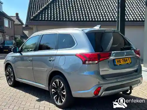 Mitsubishi Outlander 2.0 Plug-In Hybrid 2015