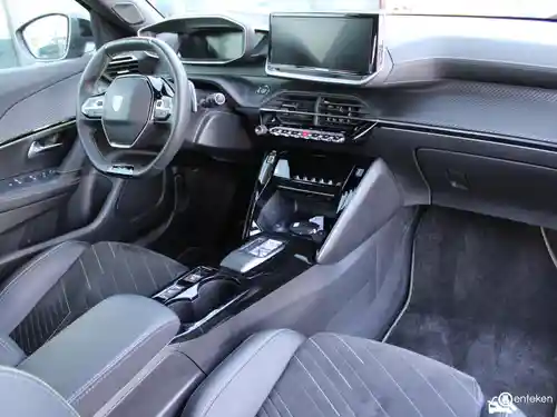 Peugeot 2008 1.2 PureTech 130 2023