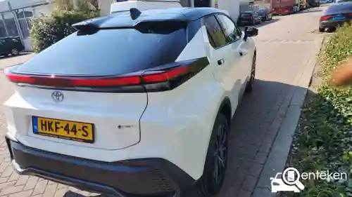Toyota C-HR 2.0 Hybrid 2024