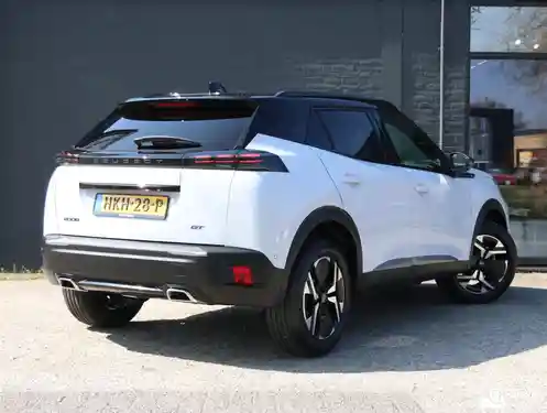 Peugeot 2008 1.2 PureTech 130 2024
