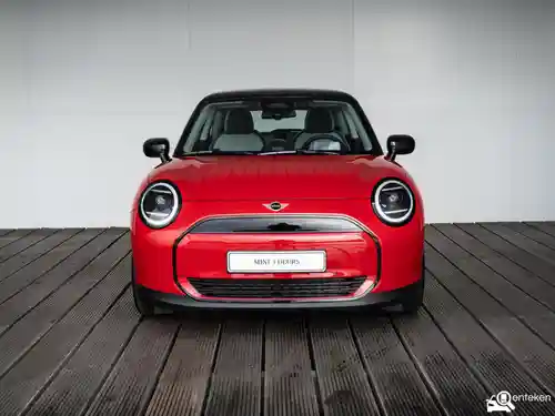 MINI Cooper John Cooper Works Electric 2025