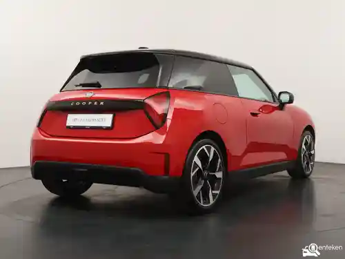 MINI Cooper John Cooper Works Electric 2025