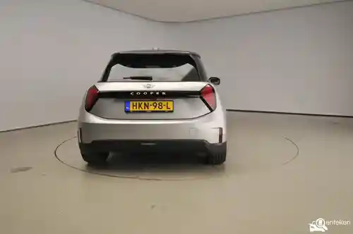 MINI Cooper John Cooper Works Electric 2025