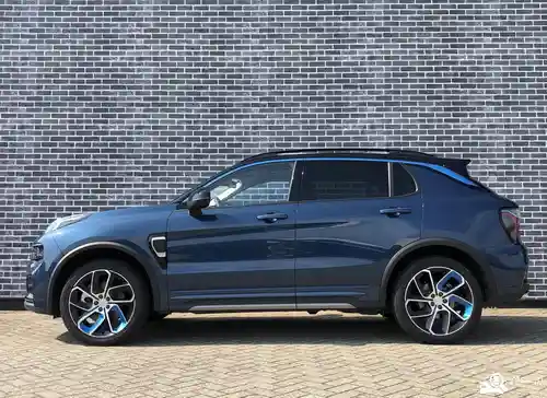 Lynk & Co 01 1.5TD PHEV 2022