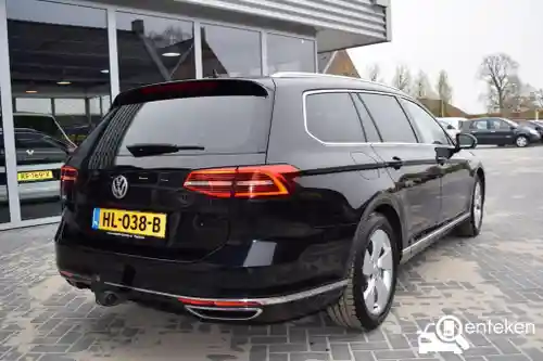 VW Passat Variant GTE 2015