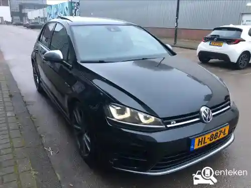 VW Golf R 2014