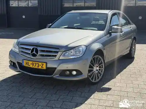 Mercedes-Benz C 200 CDI BlueEFFICIENCY 2012