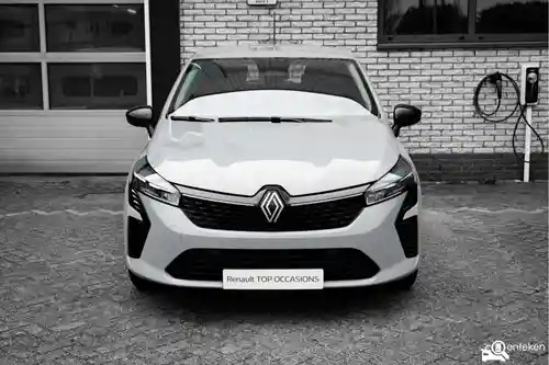 Renault Clio TCe 90 2024