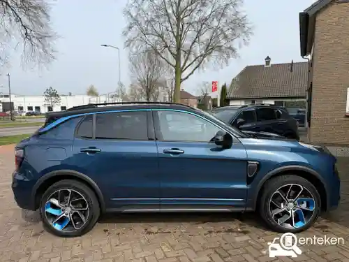 Lynk & Co 01 1.5TD PHEV 2025