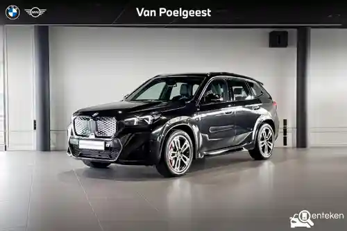 BMW iX1 xDrive30 2025