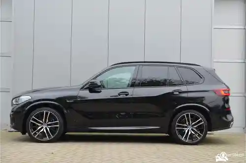 BMW X5 xDrive45e 2022