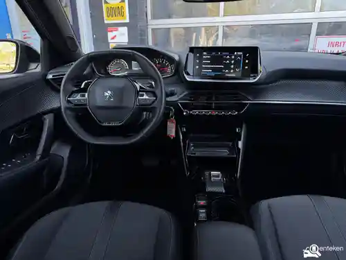 Peugeot 2008 1.2 PureTech 130 2022