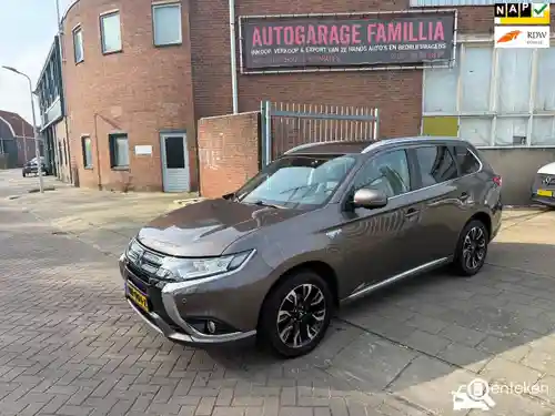Mitsubishi Outlander 2.0 Plug-In Hybrid 2015